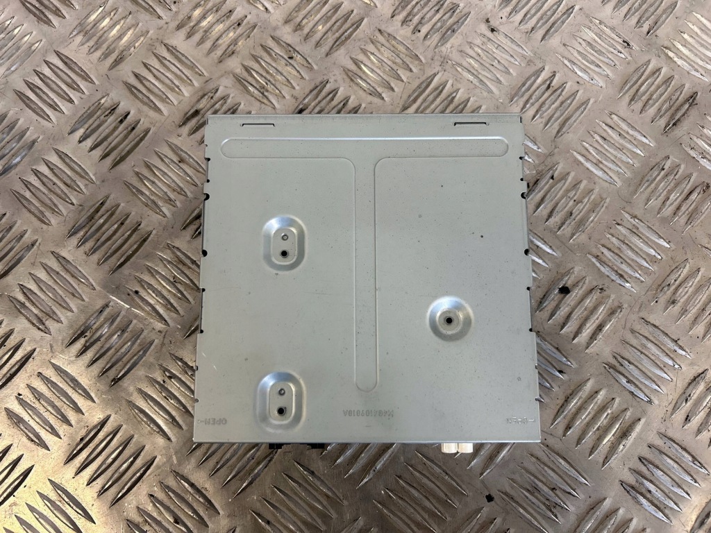 фото №1, Станция мультимедийная tesla model x 105232380a