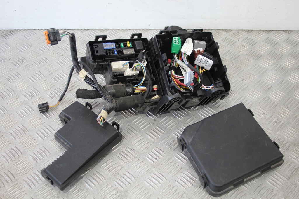 фото №1, Коробка предохранителей корпус kadjar i 1