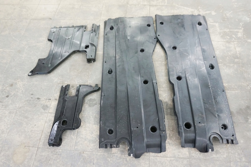 фото №1, Защита подвеска комплект vw arteon 3h fl 3q0825206