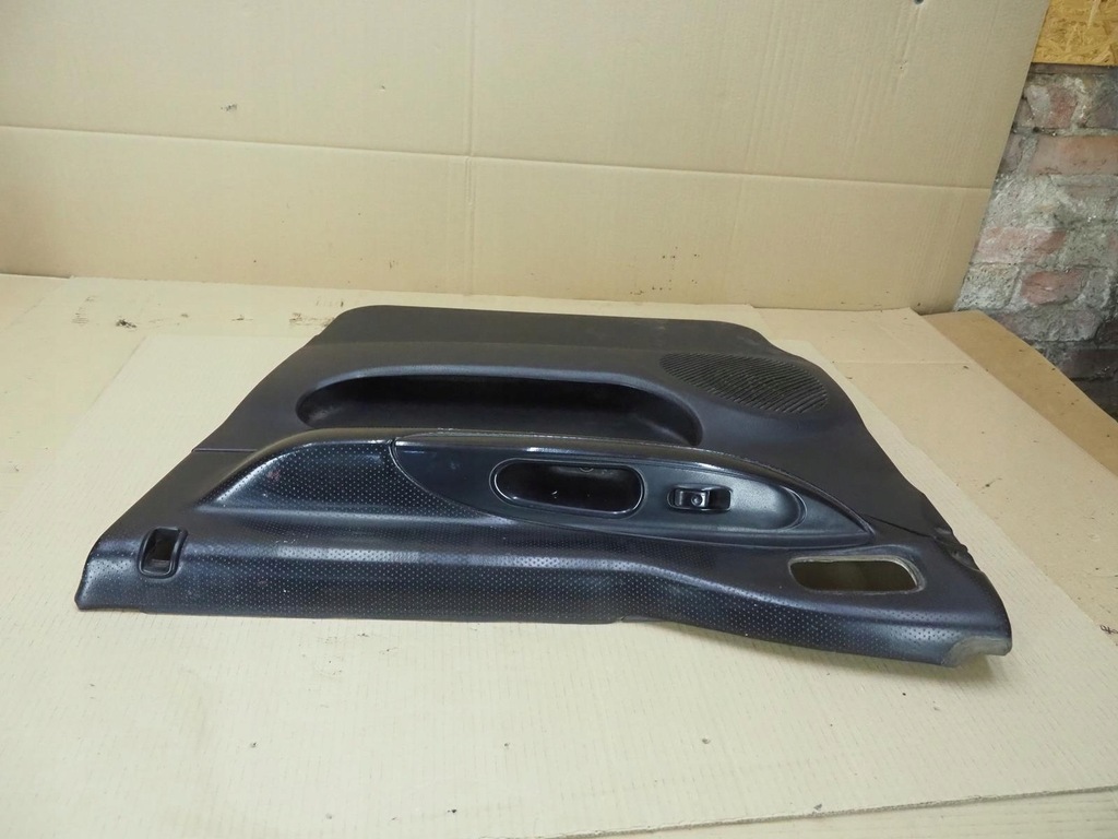 фото №8, Hyundai h1 h200 97- оббивка права обшивка двері перед