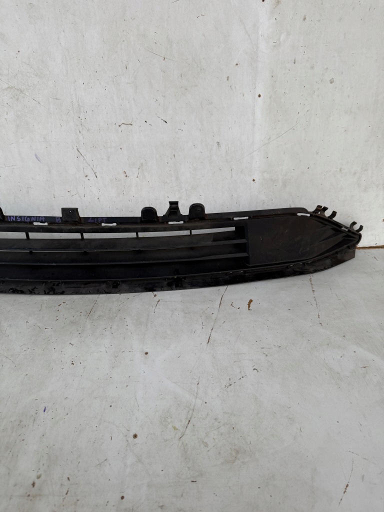 Купить Opel insignia b lift решётка бампера