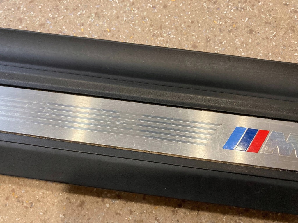 Накладка порог дверь передних перед сторона левая bmw m4 f82 f83 8054413 Доставка