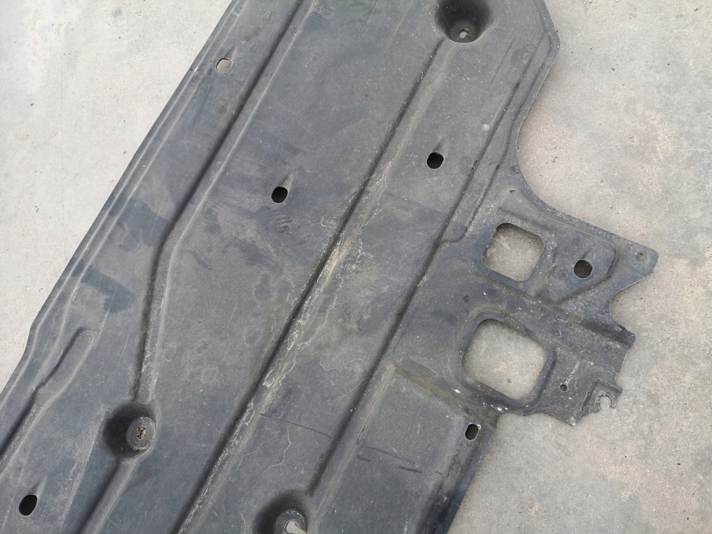 Захист плита підвіска права mini cooper 2753164 Ціна