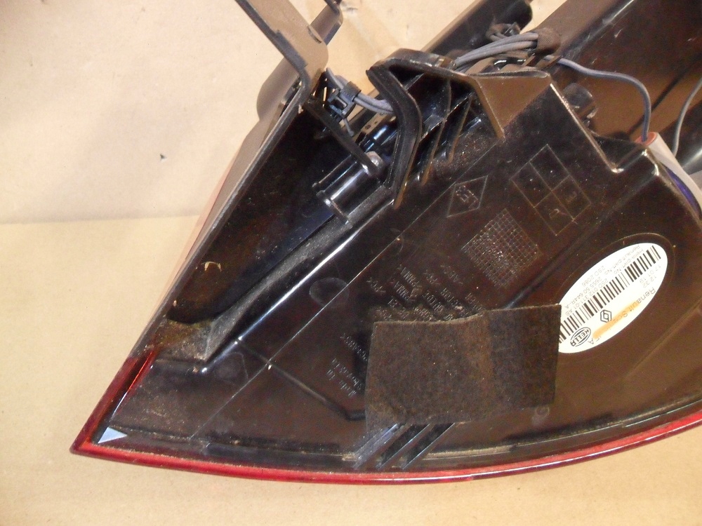 фото №11, Лампа ліва задня крила grand scenic iv 4