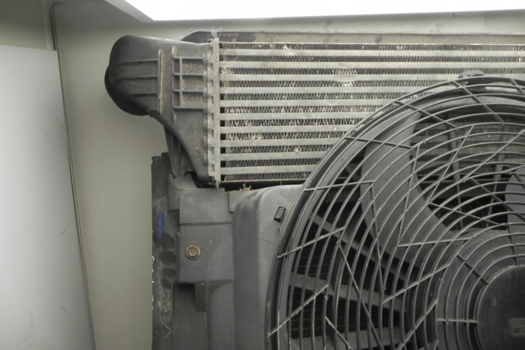 Радіатор води bmw x5 e53 6921382 дизель 160kw 2004 Недорого