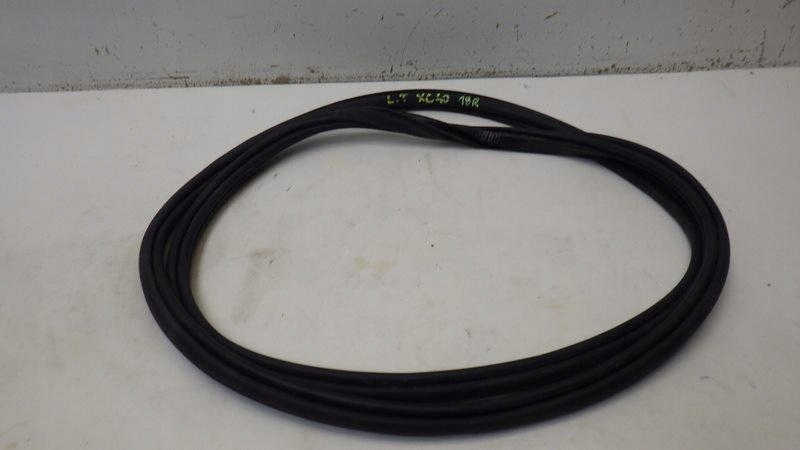 фото №1, Прокладка двері лівий задня volvo xc40