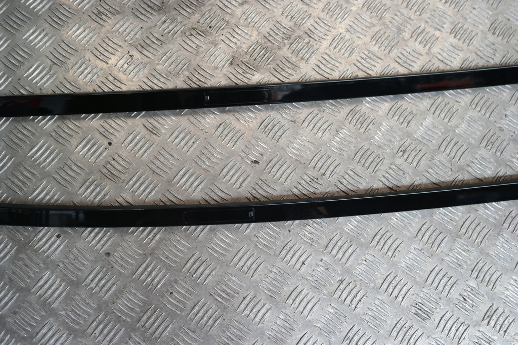 фото №5, Maserati levante молдинг дахова права