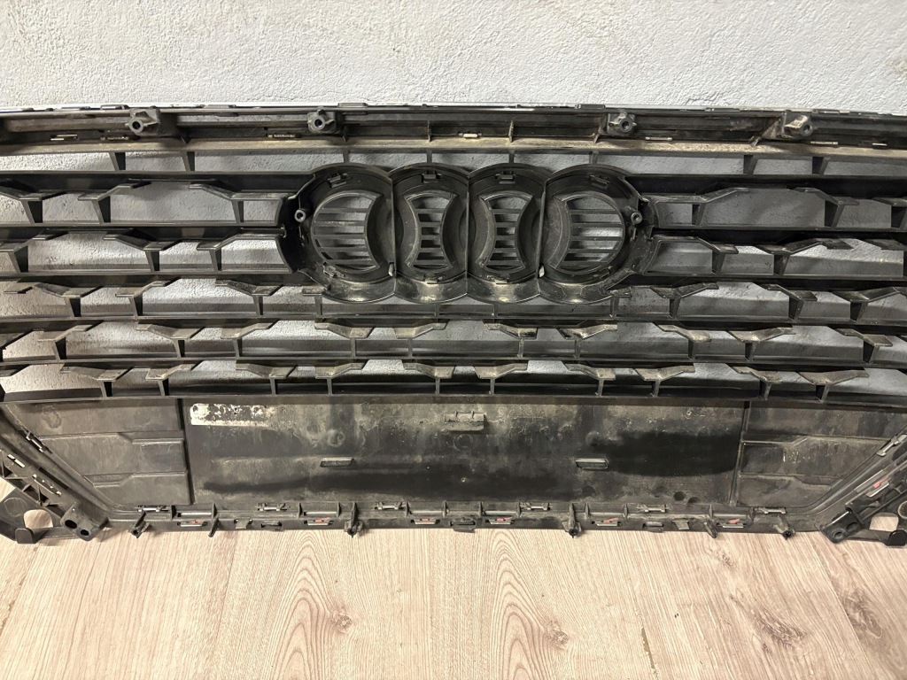 Audi q2 81a решётка радиатора решётка  радиатора перед 81a853651 Оригинал