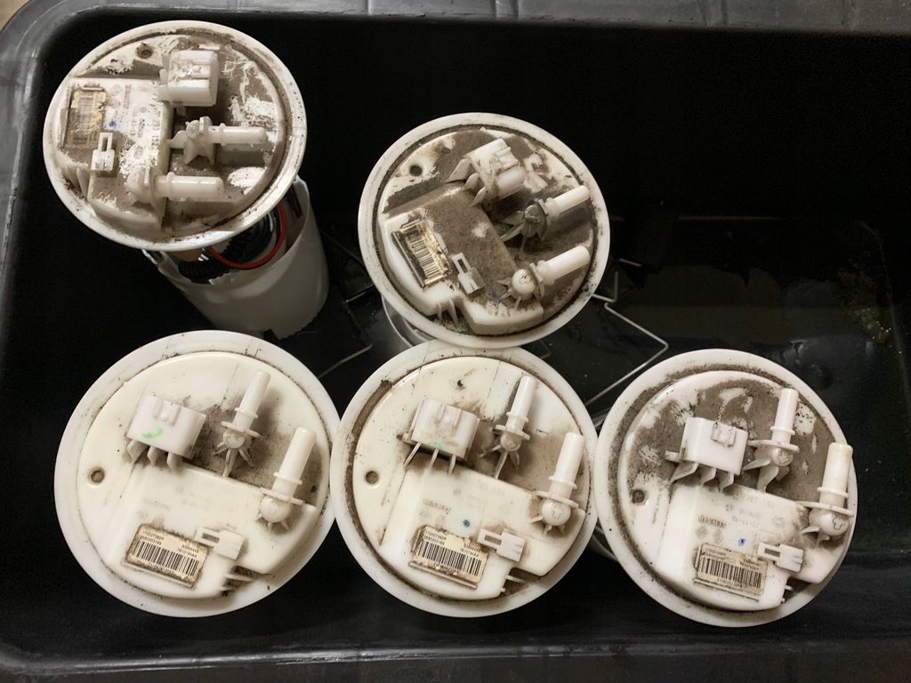 фото №1, Trafic iii vivaro b 1.6 dci насос топлива поплавок