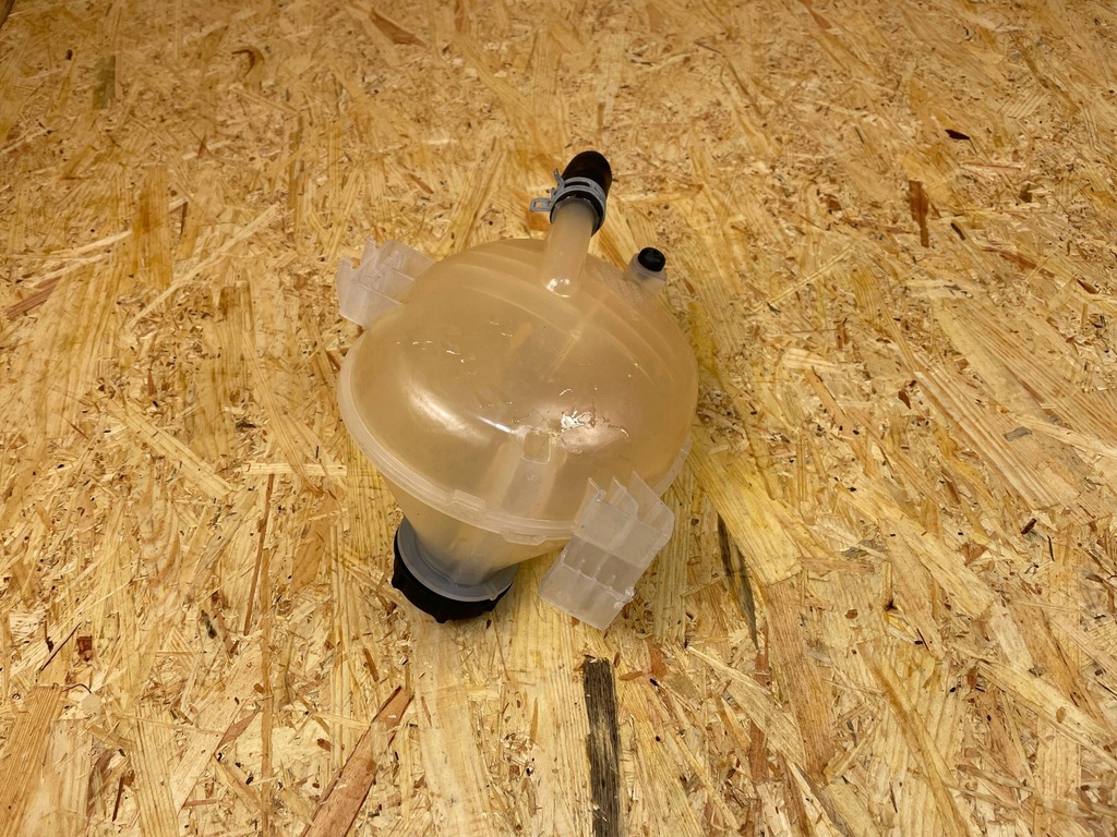 фото №7, Бак бачок расширительный ford fiesta mk8 ecosport ii gn11-8a080-aa