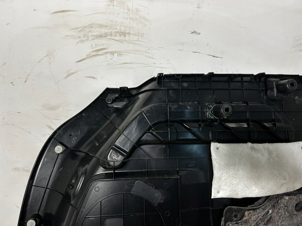 фото №12, Rav4 iv бензин d4d обшивка обивка багажника правая czarna