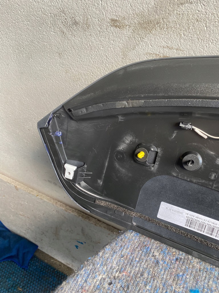 фото №10, Спойлер крышки спойлер задняя audi q3 8u0827933