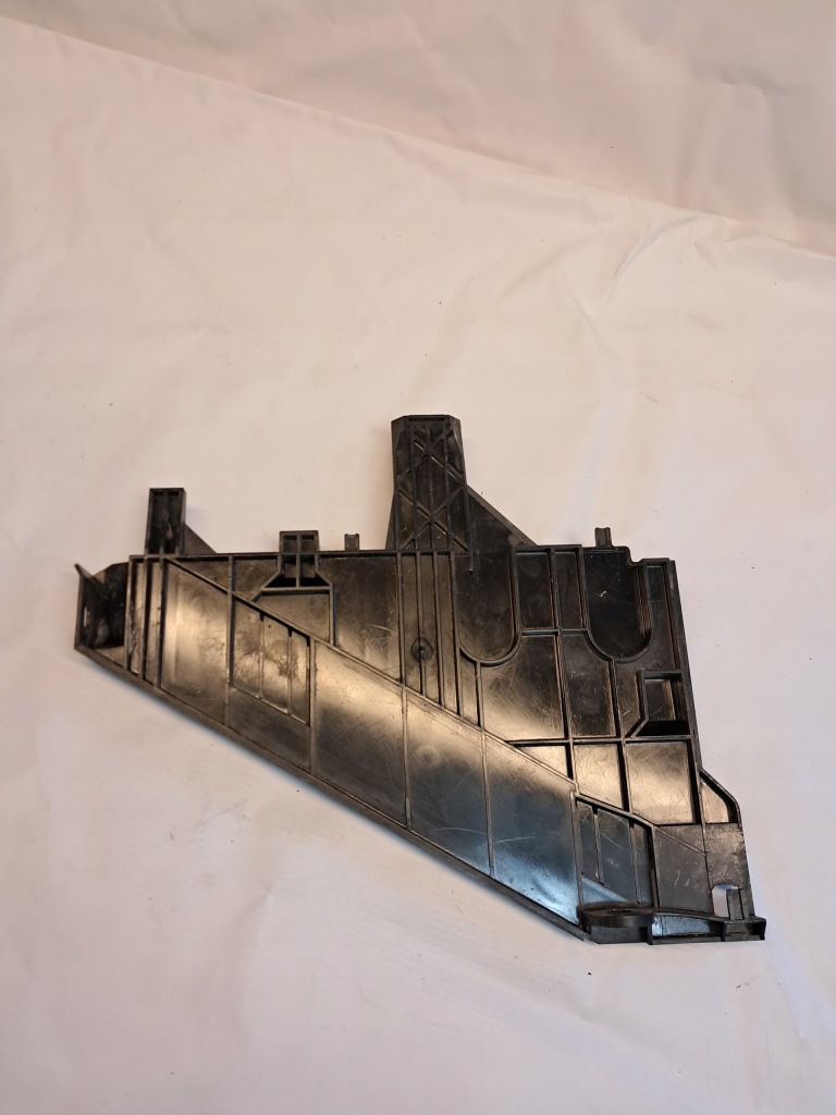 Напрямна кронштейн лампи лівий перед land rover freelander ii 6h52-13d084-b Недорого