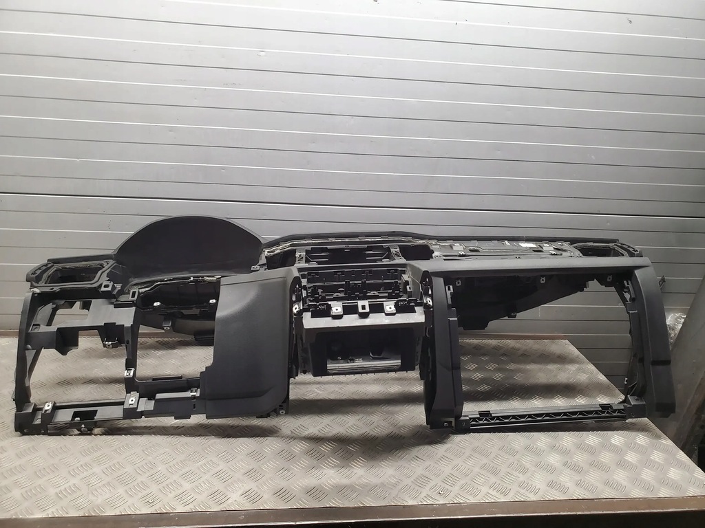 фото №7, Volkswagen atlas 3cn857181a с передний панели приборная, консоль