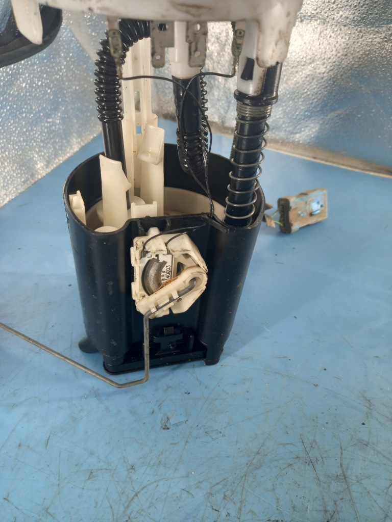 фото №2, Насос топлива peugeot partner 01r kombi