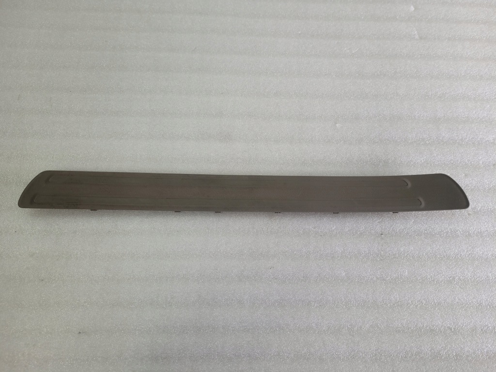 Купить Audi q7 молдинг накладка порог левая перед 4l0853655