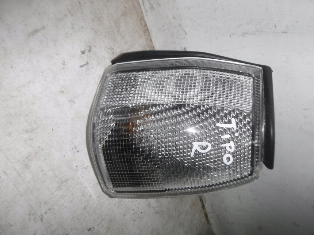 Купити Fiat tipo поворотник правий 88-93