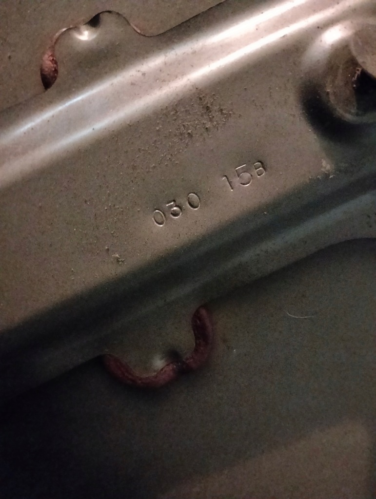 Капот двигуна кришка mazda3 mazda 3 2014- Зі Шроту