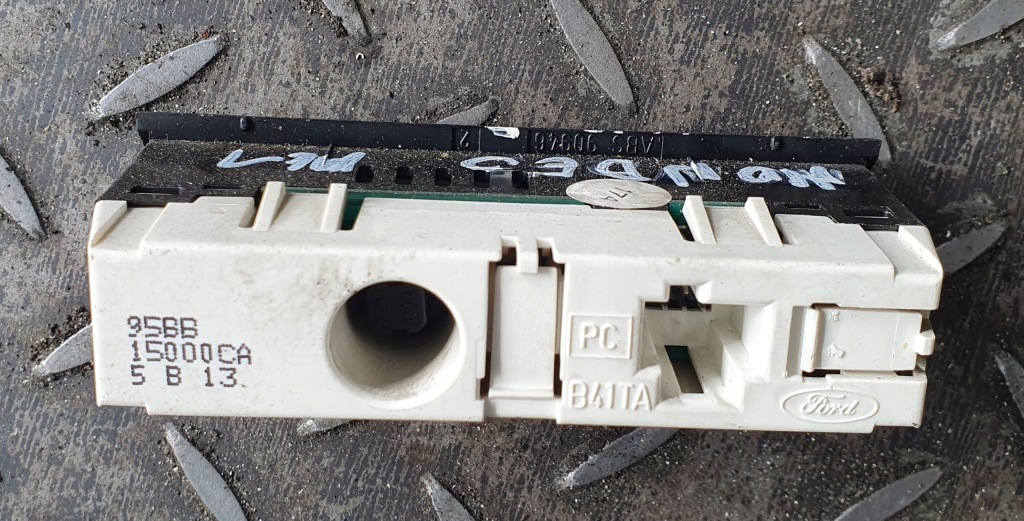 фото №2, Годинник ford mondeo mk1