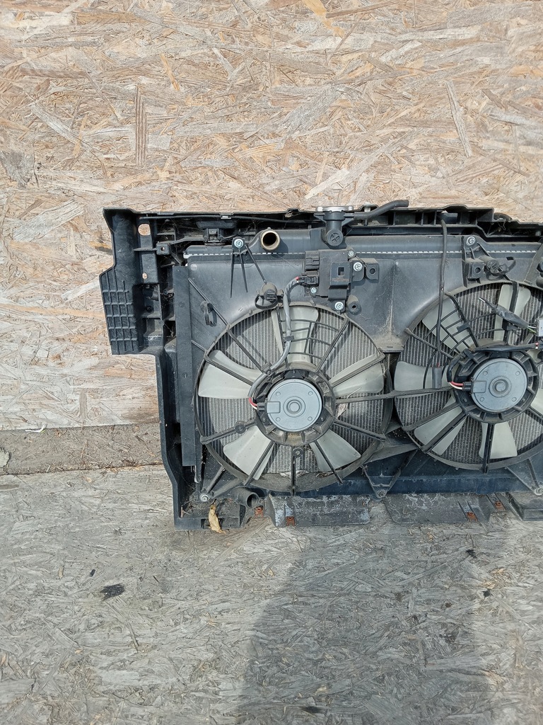 фото №4, Mazda cx7 pas передний радиатор 2.2d