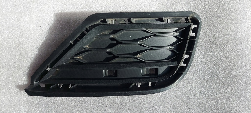 фото №1, Vw t-roc решітка бампера лівий задня 2ga807245