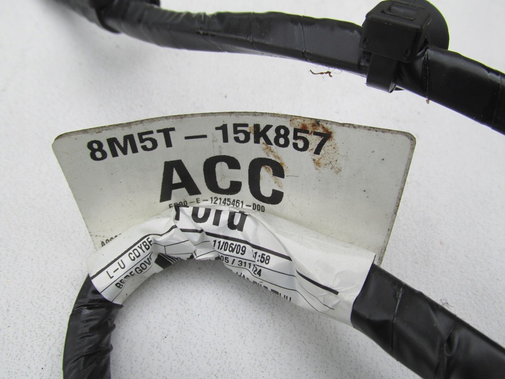 фото №7, Джгут підлокітник aux in kuga mk1 2009 rok