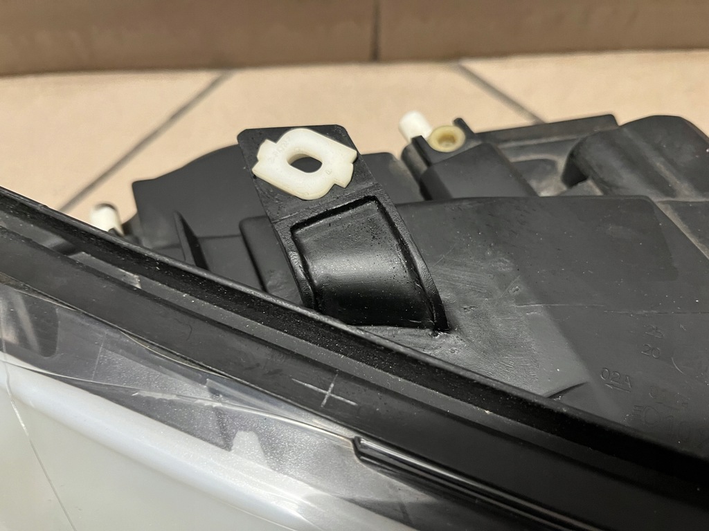 фото №11, Bmw x1 x-1 e84 e-84 ксенон 09- лампа передняя перед правая