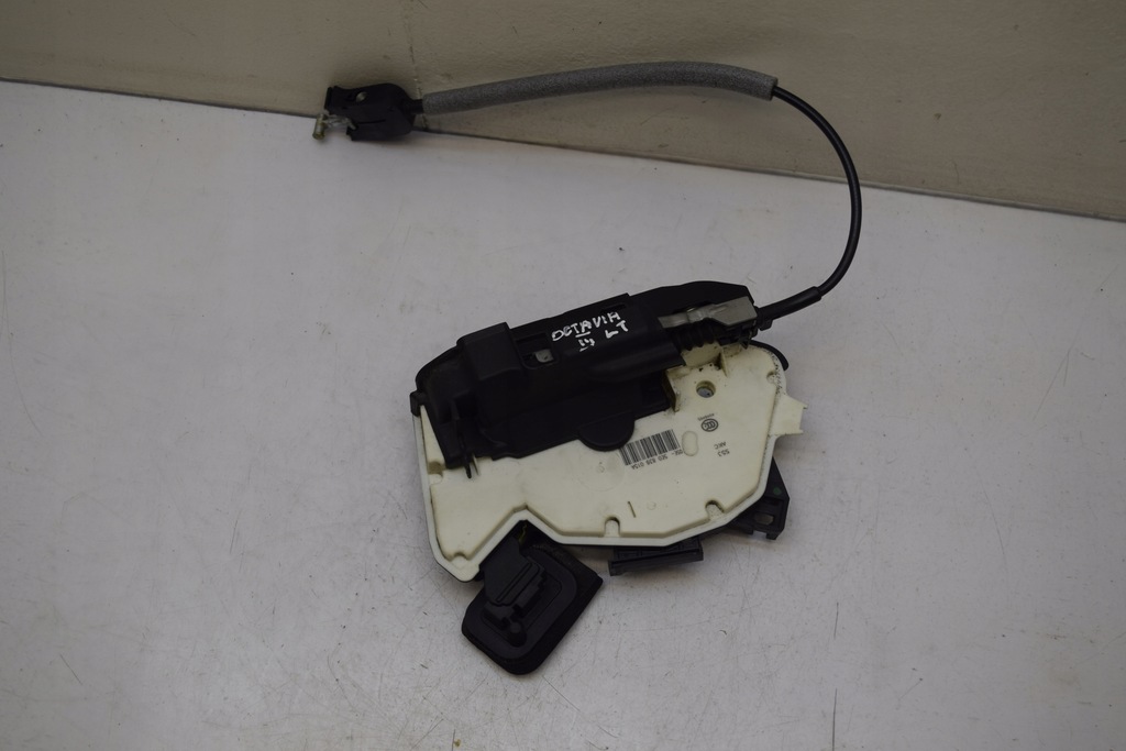 фото №1, Skoda octavia iii kombi замок двері лівий задня pin