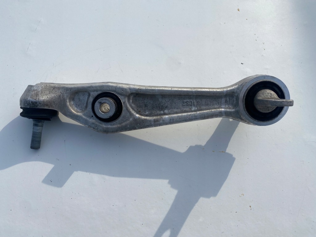 фото №1, Рычаг перед левый tesla 3 iii 1044341-00-c