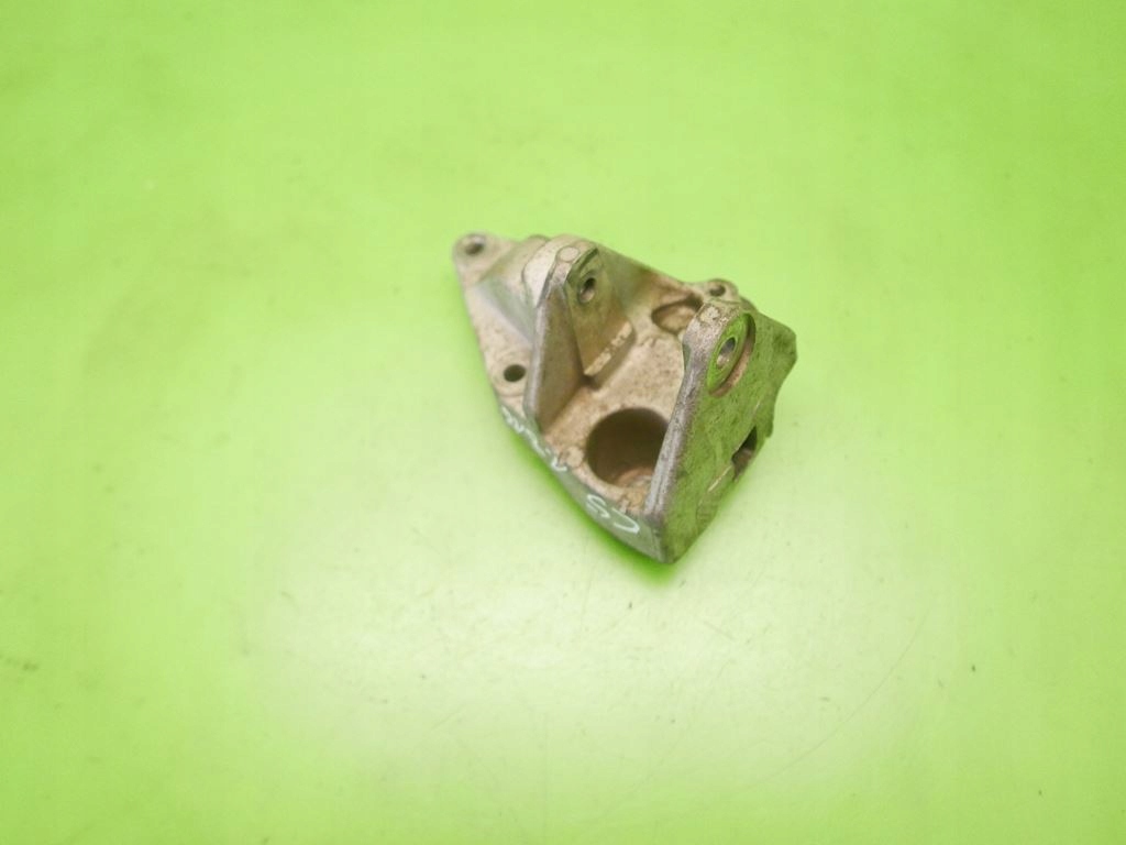 фото №9, Кронштейн двигателя 9631853780d citroen c5 i phi 1.8 16v