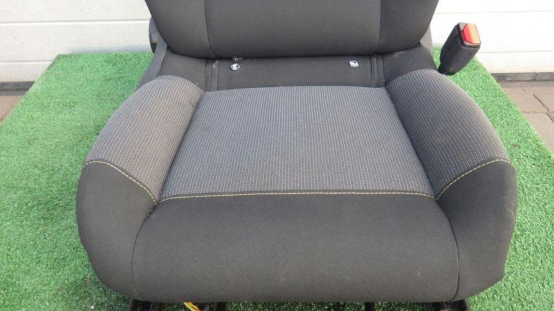 фото №7, Сиденье правый перед citroen c3 iii пассажира