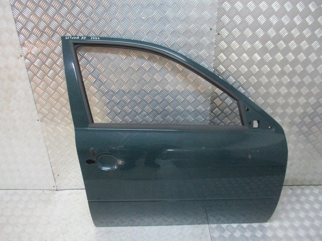 фото №1, Дверь правый перед skoda octavia 5550