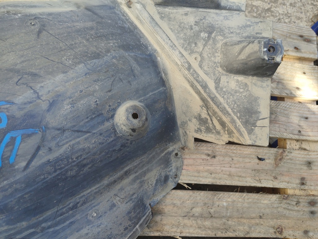 фото №5, Подкрылок перед передние левая mercedes w204 07- a2046981330 a2046981130