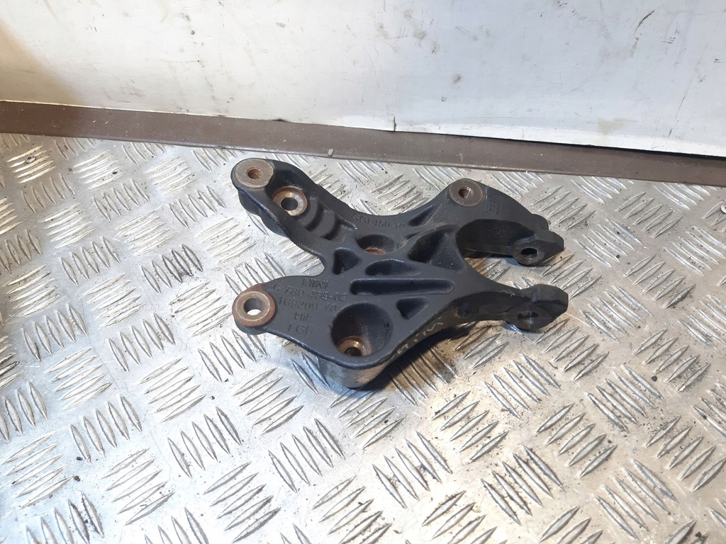 фото №1, Mini one - cooper coupe r56 678043902 кронштейн / кронштейн двигуна