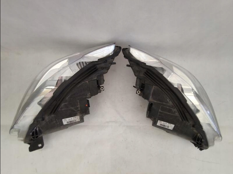 фото №16, Лампа передняя перед peugeot 301 9675138980 l + p