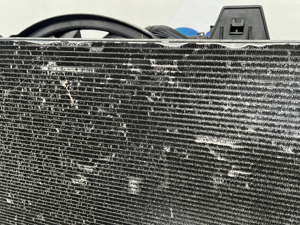 фото №12, Pas передний радиатор land rover discovery sport