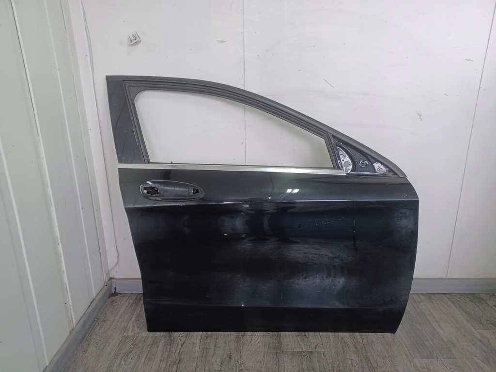 фото №1, Дверь --- mercedes gla w156 156--- перед правый --- szyba--zamek--podnośnik