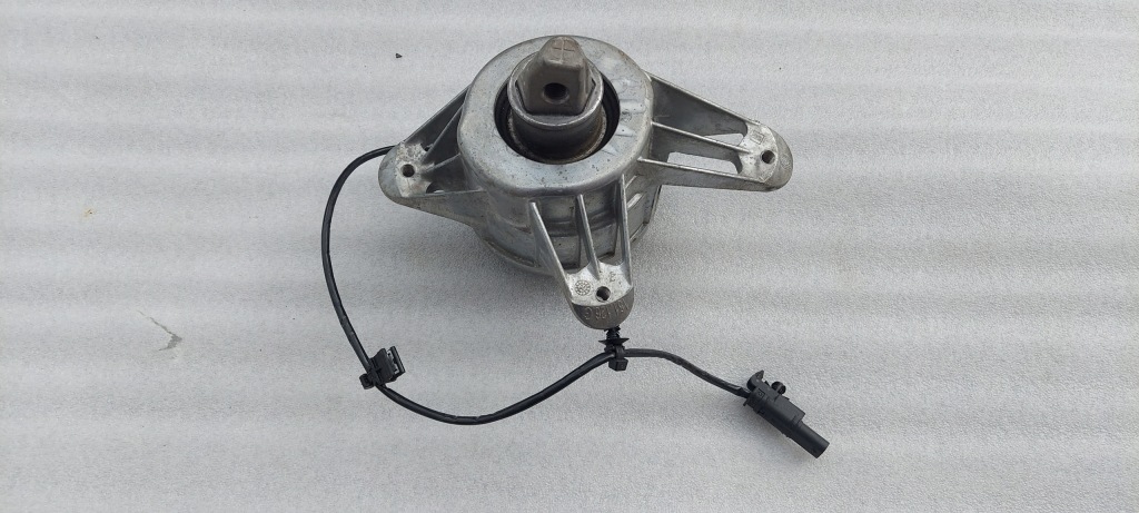 фото №1, Mercedes gle w167 подушка двигателя a1672407700