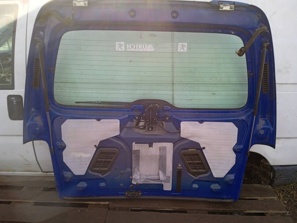 фото №7, Крышка багажника багажника задняя peugeot partner kpv