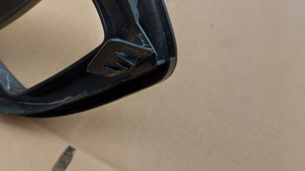 фото №12, Решітка рамка протитуманної фари права toyota highlander 20-