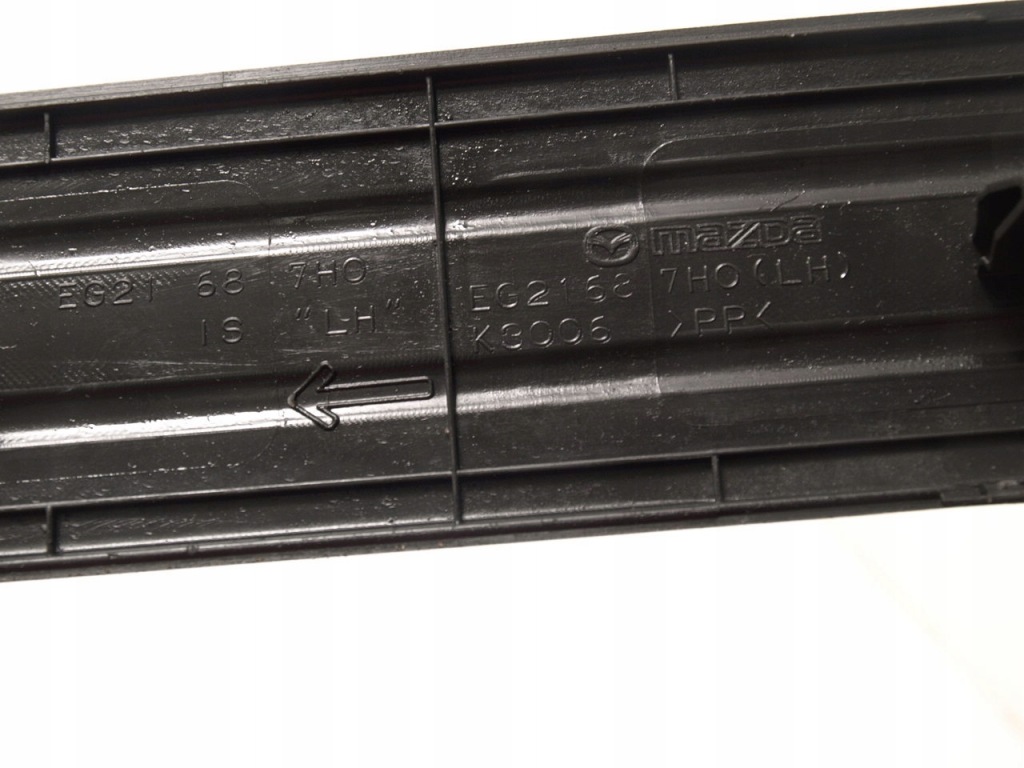 Молдинг накладка порог правая  левая задний mazda cx-7 Оригинал