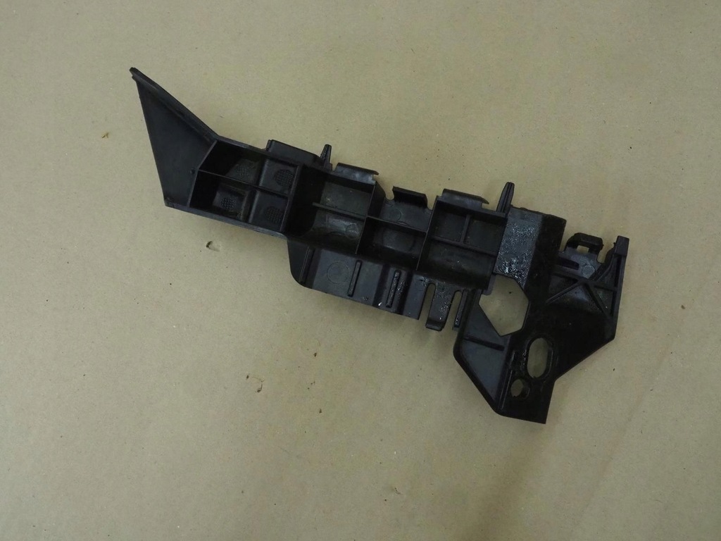 фото №1, Opel crossland x направляющая бампера левый перед 13477180