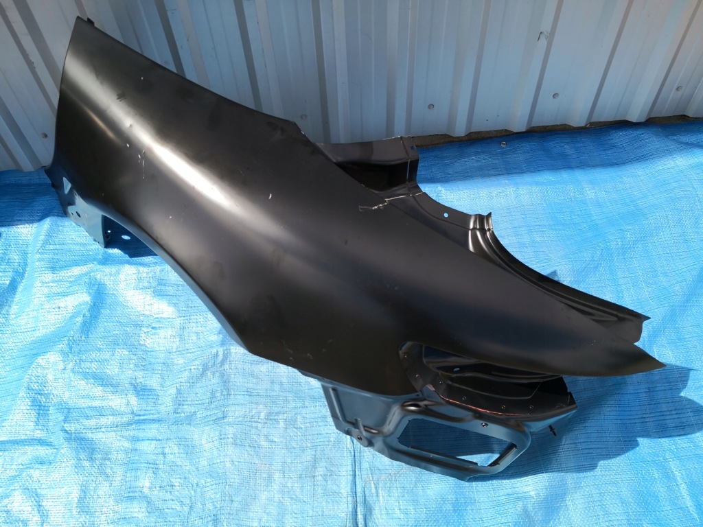 Mercedes amg gtr gtc roadster 190 крыло левый задний с Разборки