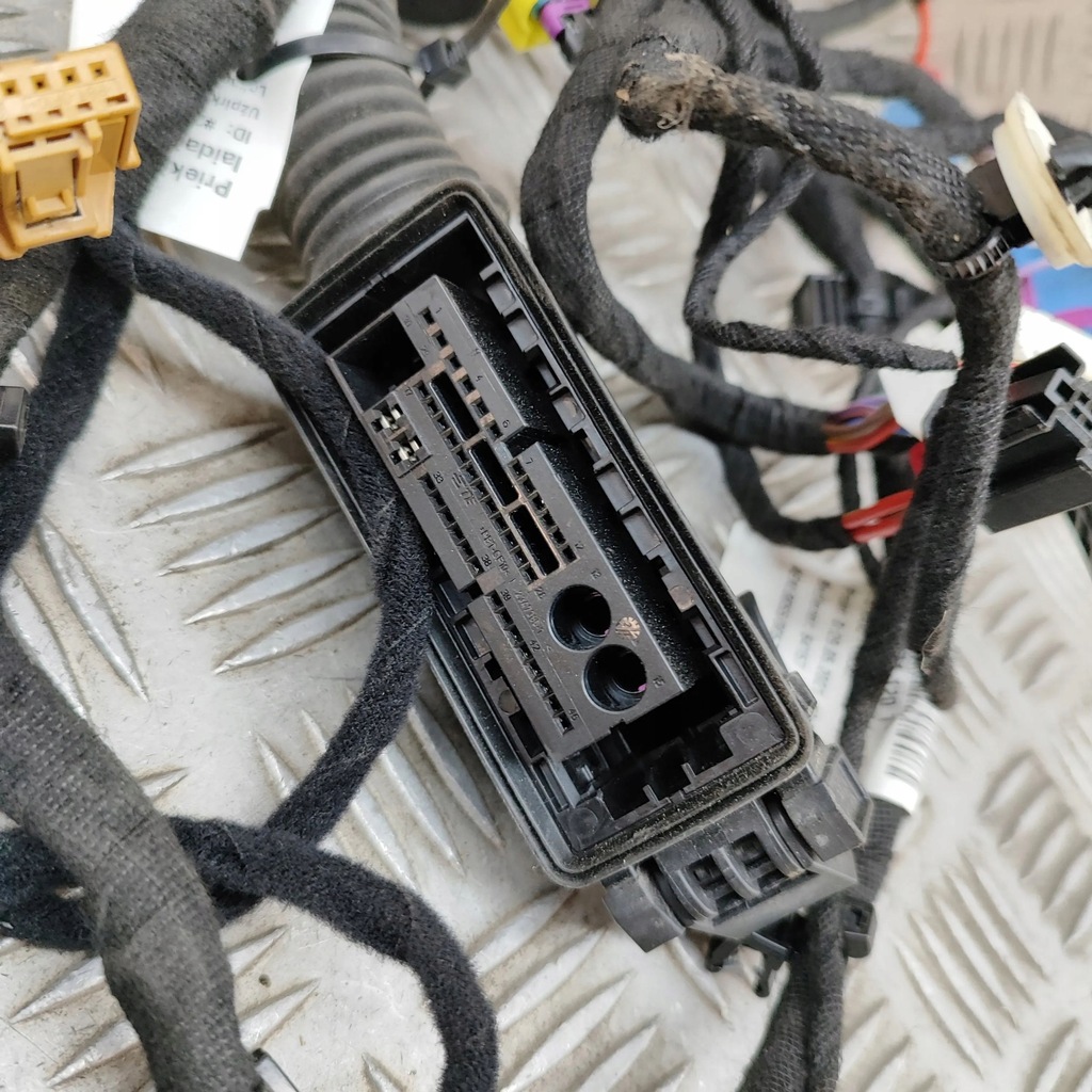 фото №5, Skoda enyaq iv 2021 левая сторона жгут трубопровод дверь передних