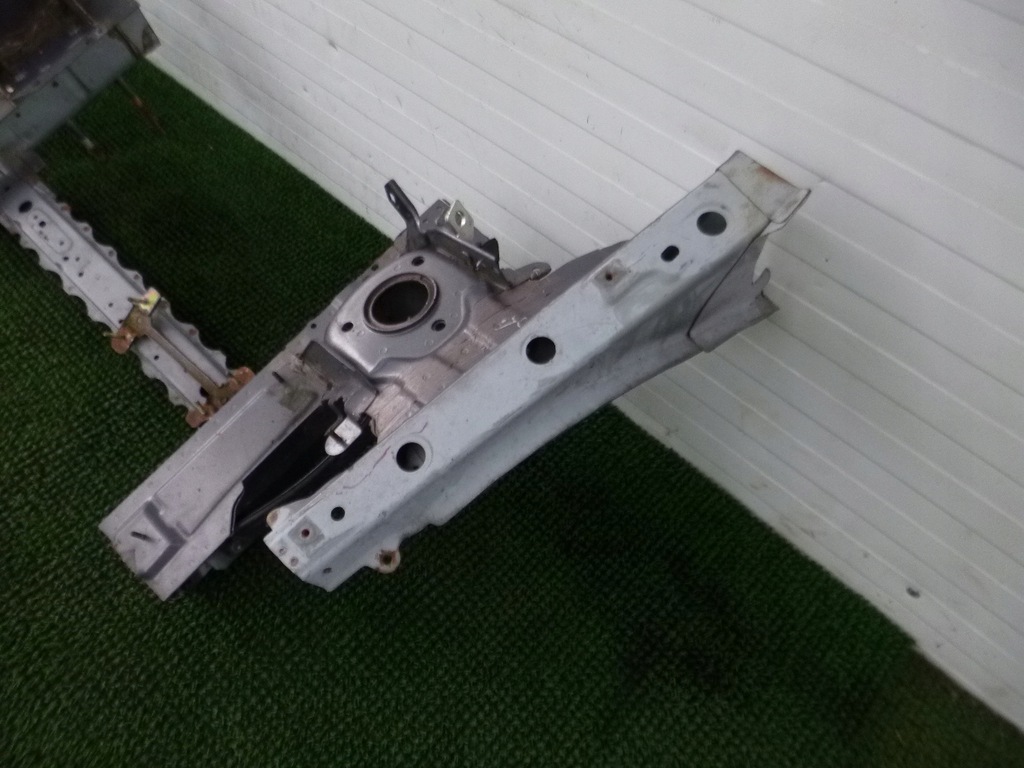 фото №4, Mazda mx-5 nc 06 балка передняя подкрылок лонжерон