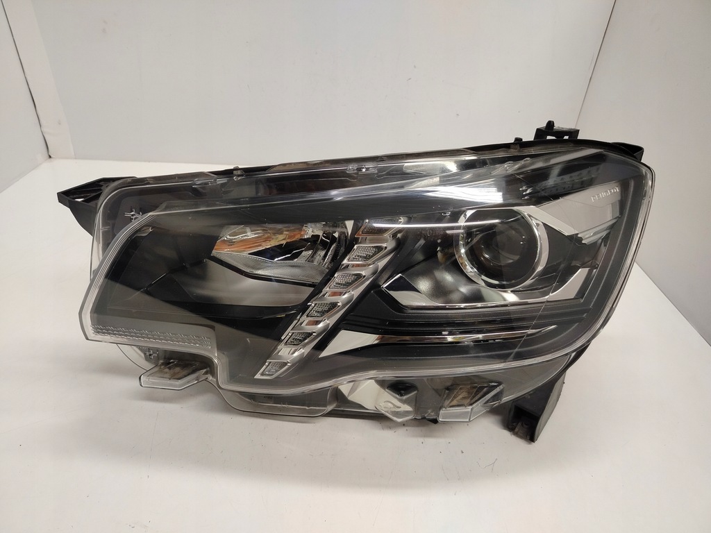 фото №1, Peugeot rifter led лампа левая idealna