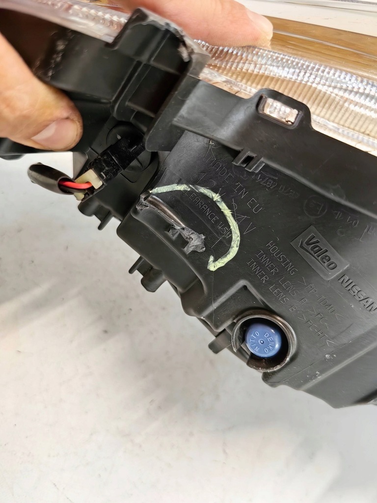 фото №7, Nissan leaf i - лампа правая обычная polecam