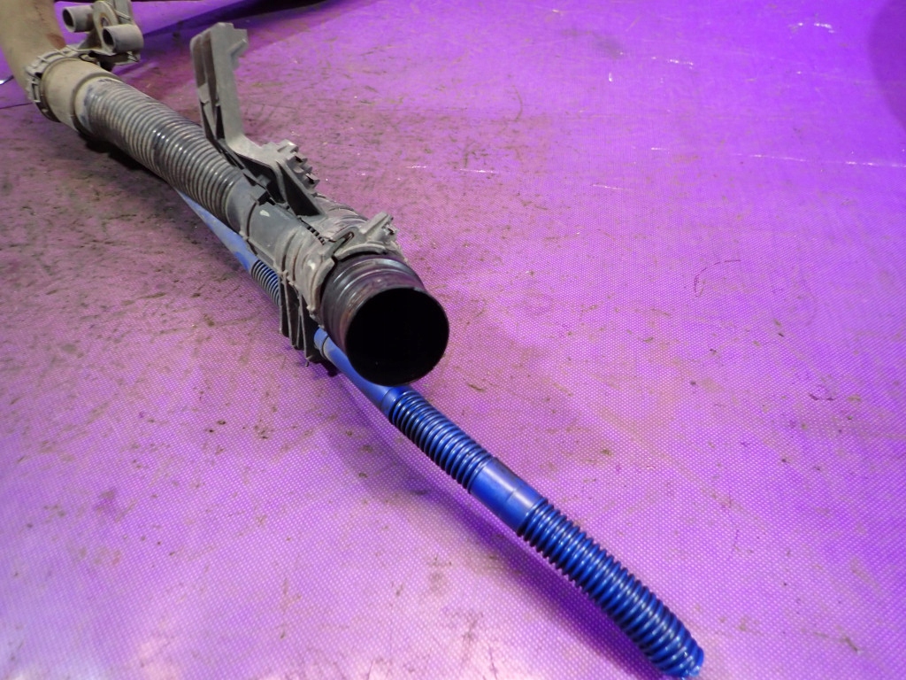 фото №5, Fiat grande punto 05-10 1.3 труба заливна горловина пального