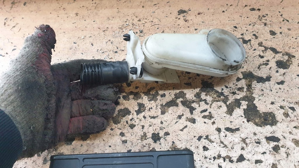 фото №1, Audi a2 заливна горловина бачок омивача