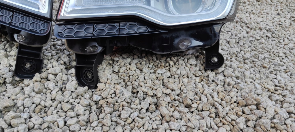 Купити Jeep grand cherokee wk2 2013 2014 2015 2016 фара ксенон led ліва правий